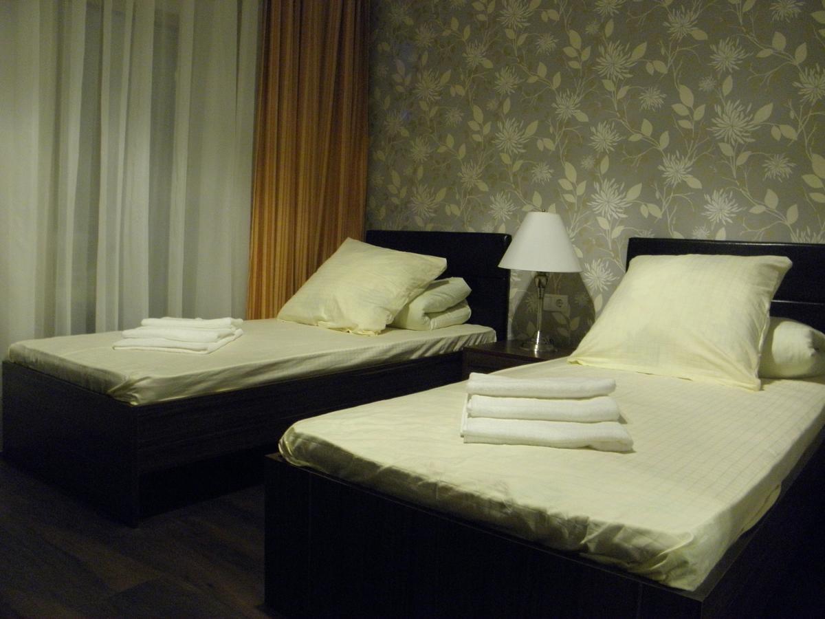KRTs Korona Hotel Sudilovichi Bagian luar foto