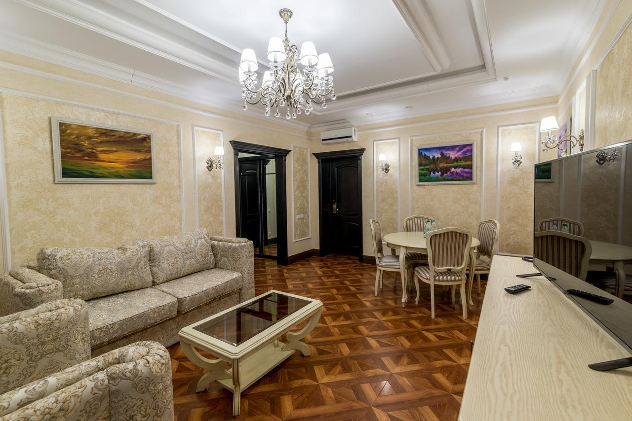KRTs Korona Hotel Sudilovichi Bagian luar foto